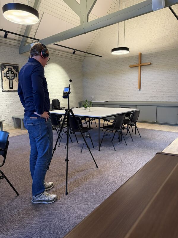 De geluidsmeting vormt de basis voor het advies.
